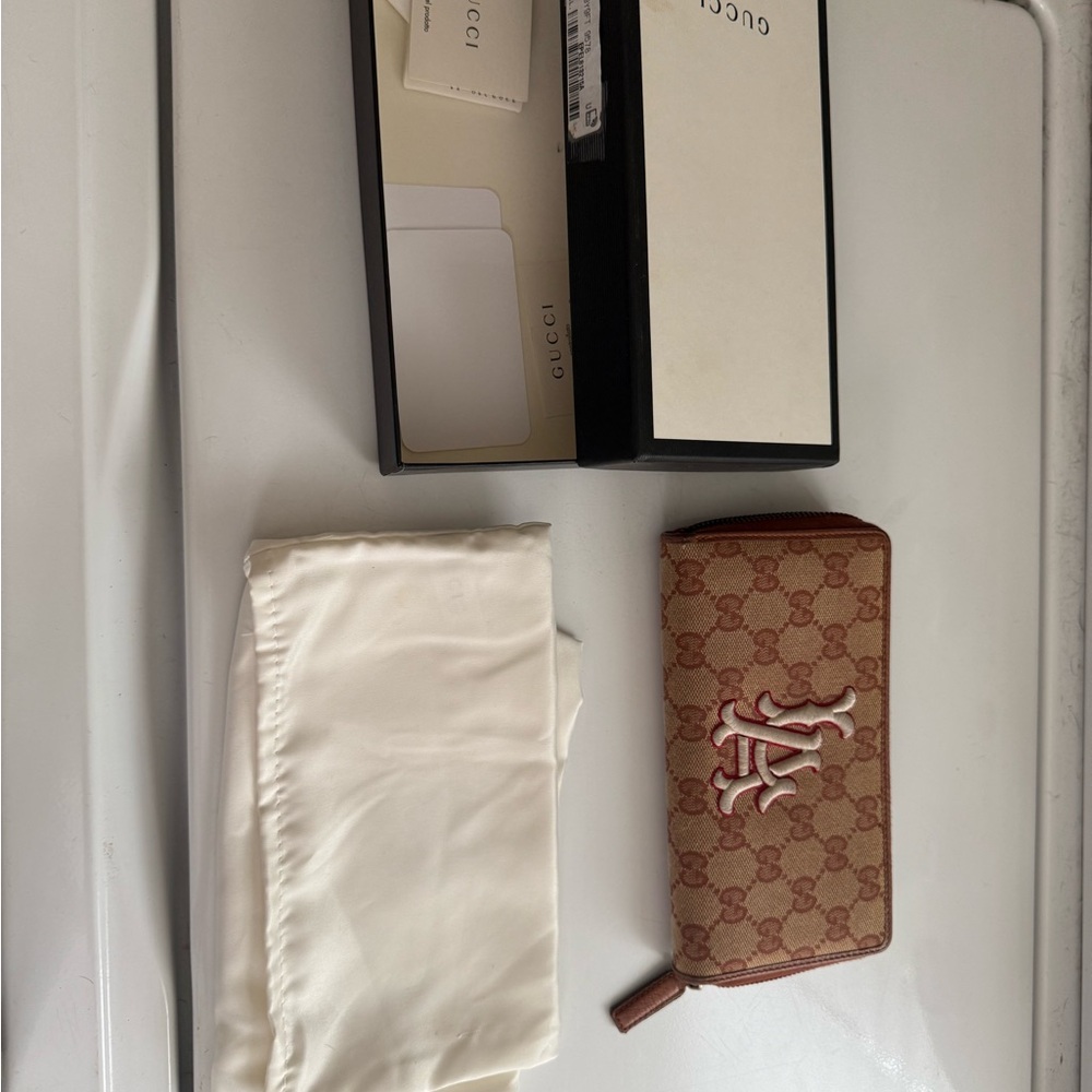 Gucci Monogram Dodger limited additionZip-Around Wallet